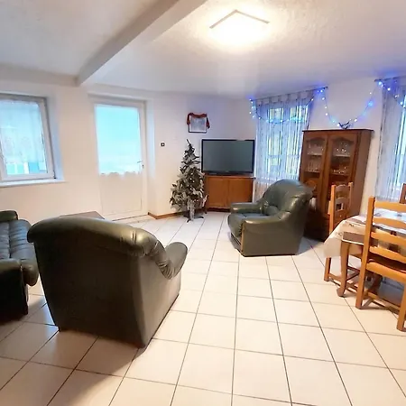 펜션 Maison Spacieuse A Avec Vue Sur La Montagne
